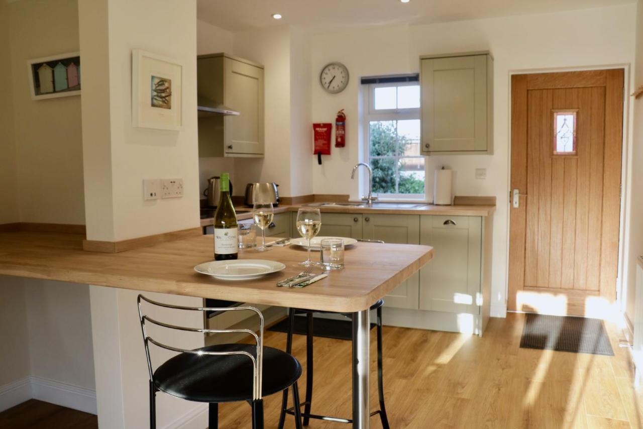 Lawnside 2 Apartment Budleigh Salterton Exterior photo
